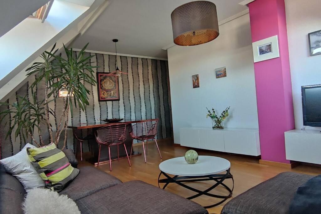 Atico Mirador Del Naranco, Parking Gratuito, Wifi, Zona Residencial Apartment Oviedo Ngoại thất bức ảnh